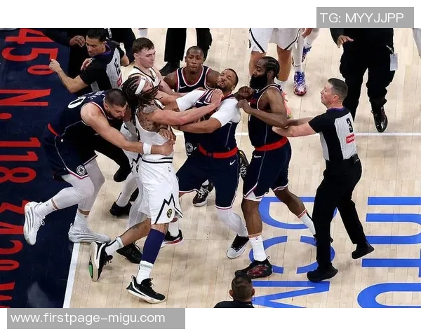 勇士与快船激战四月二十八季后赛巅峰对决精彩回顾与分析